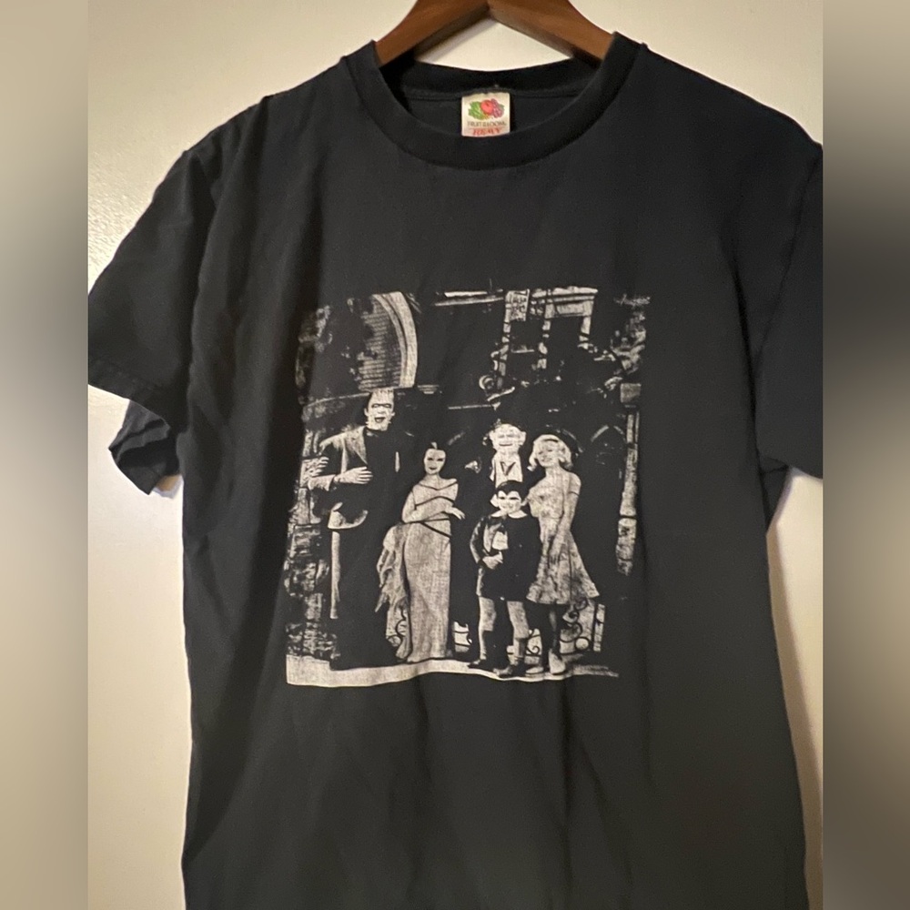 Used The Munsters tshirt